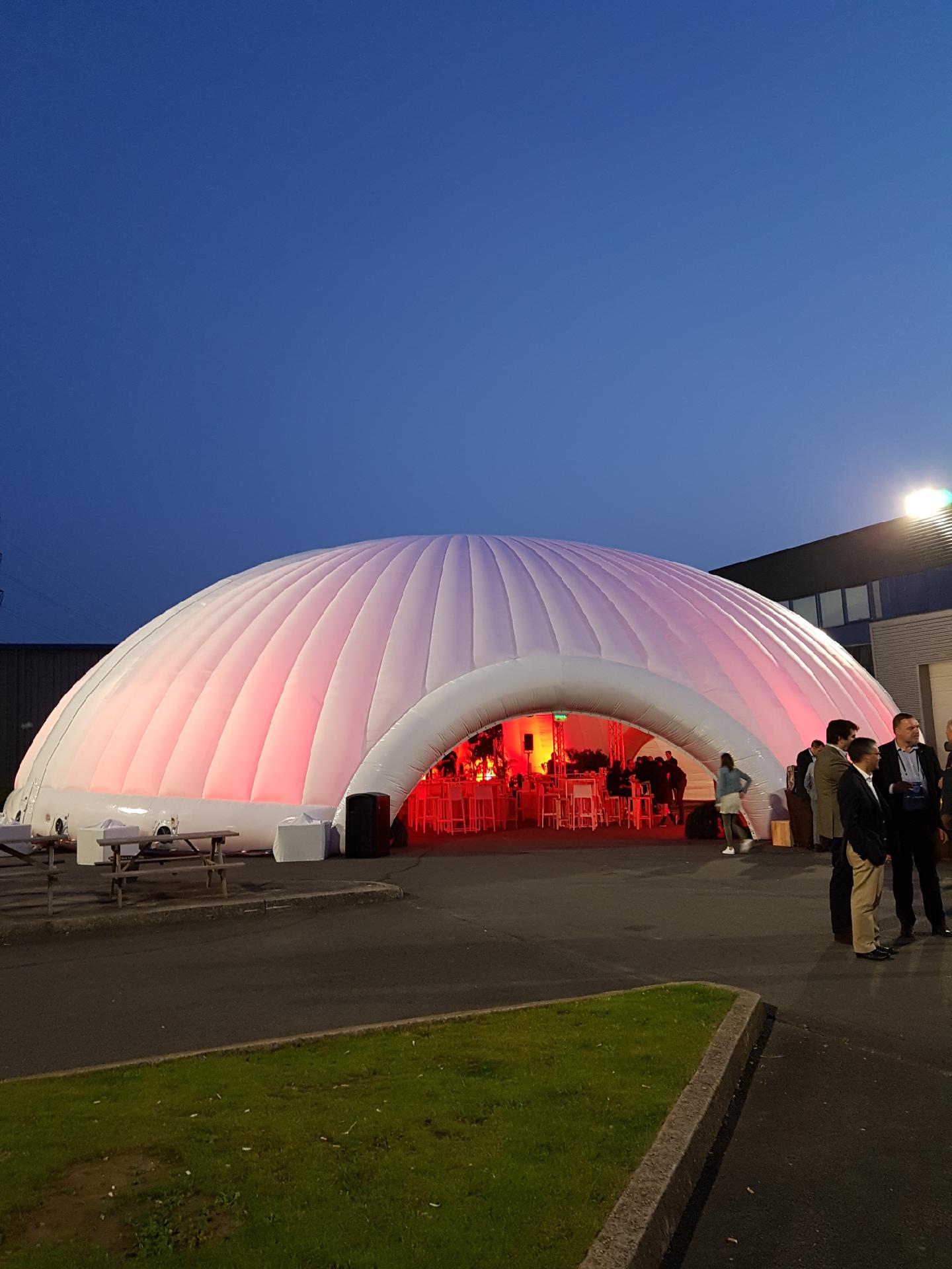 Dome gonflable evenement
